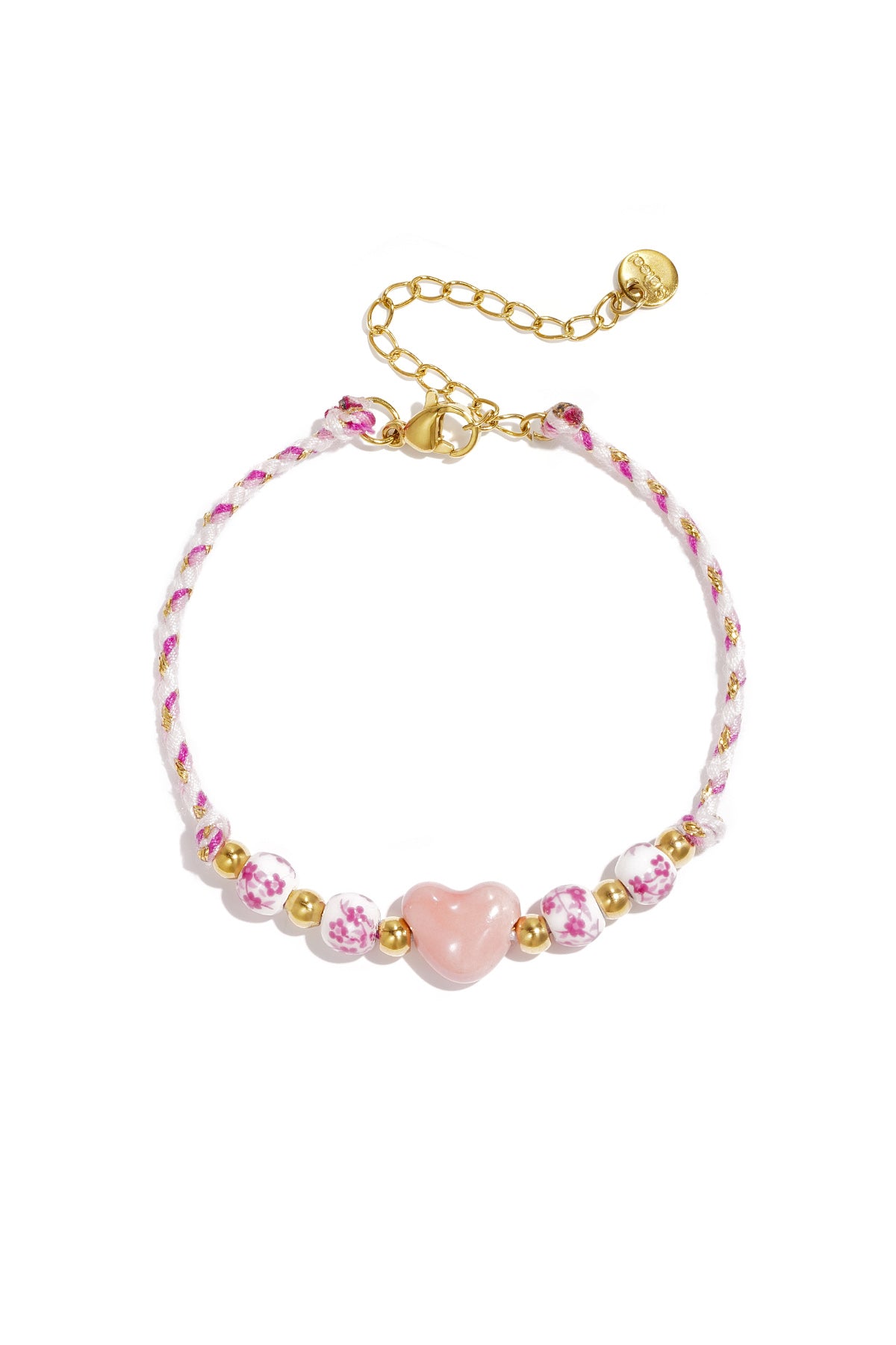 Geflochtenes Armband mit Muster und Herzperlen