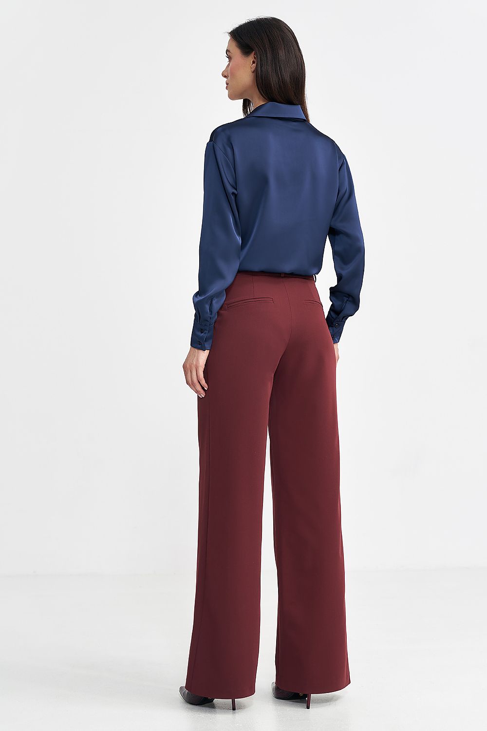 Lange Hose model 202475 Nife