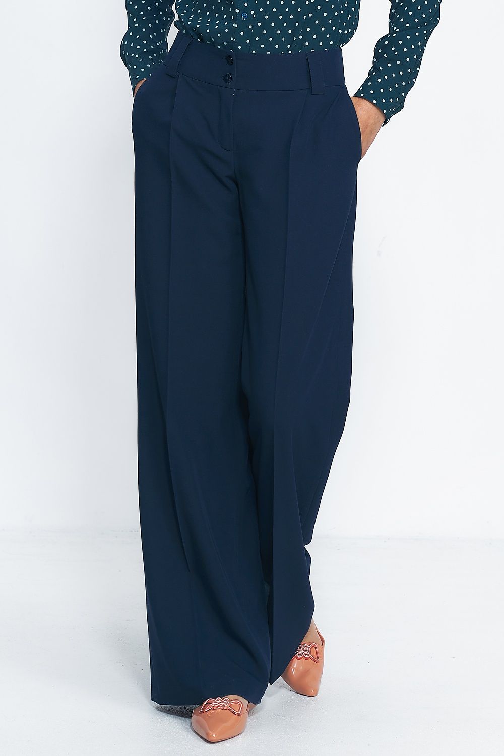 Lange Hose model 186118 Nife