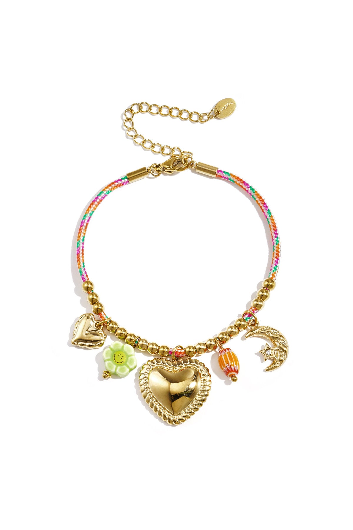 Buntes Kordelarmband mit verschiedenen Anhängern und Perlen