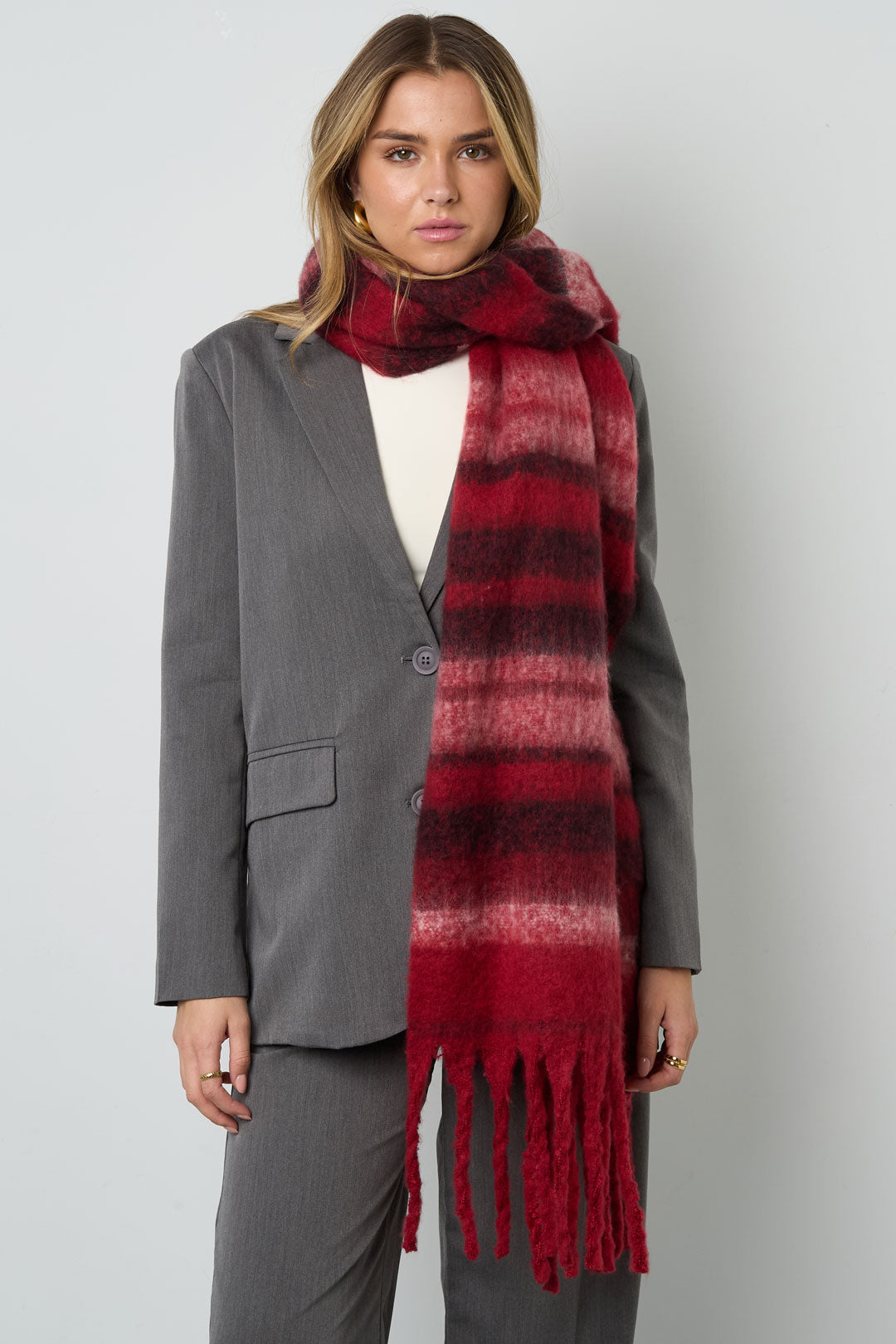 Eleganter Winterschal mit Streifen von Gimme