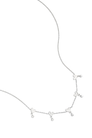 Halskette mit abwechselnden Herzen und baumelnden Steinen