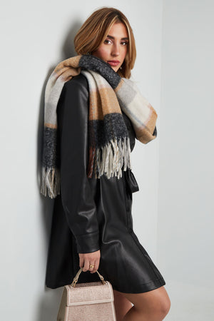 Stylish Multicolour Winter Scarf for Cozy Warmth
