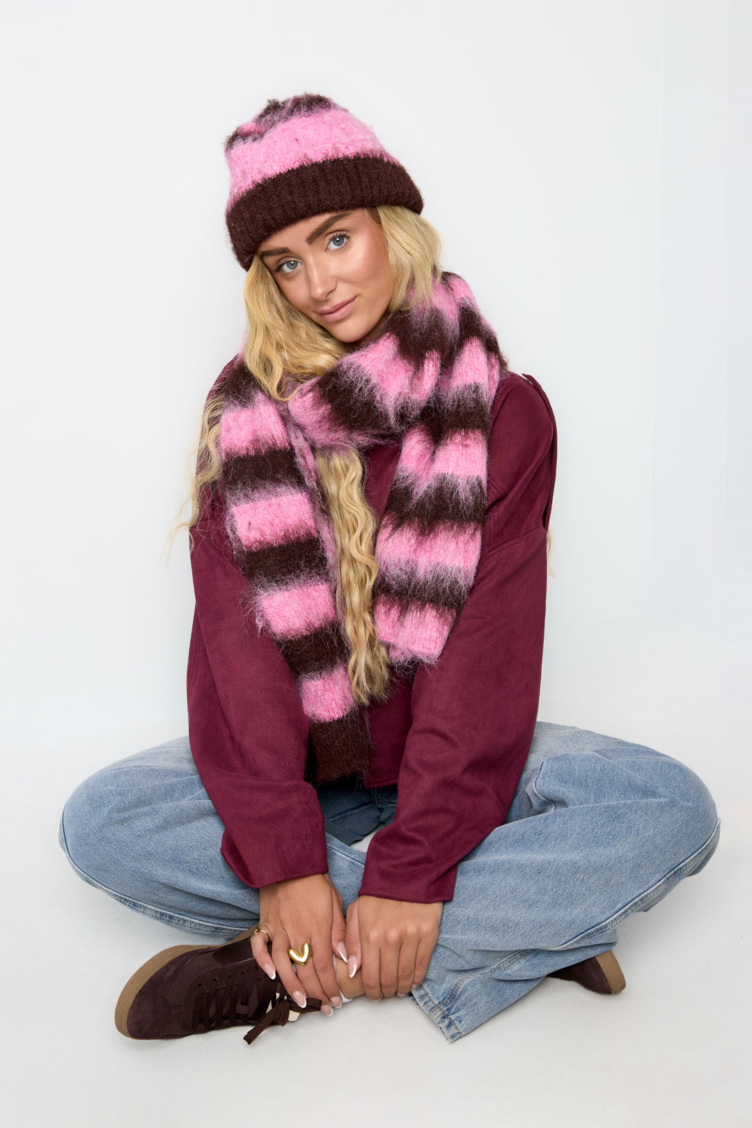 Gestreifte Beanie, lässiges Polyester, Alltagsaccessoire