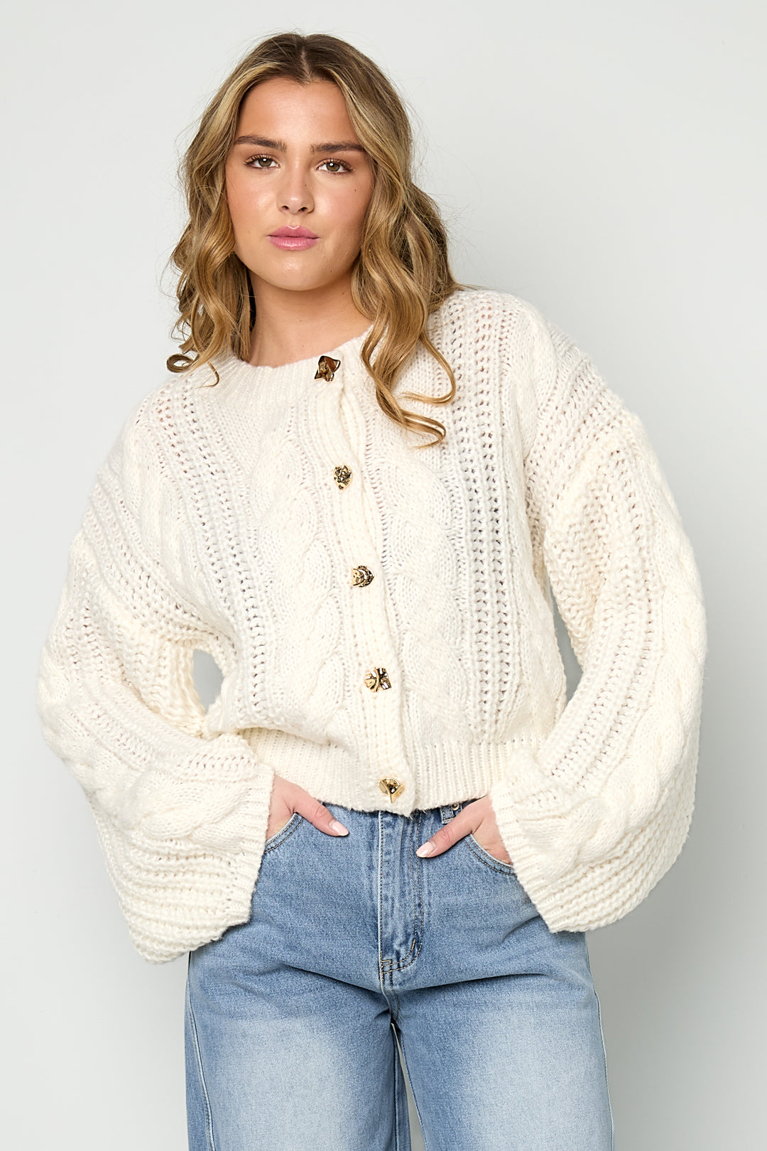 Zopfmuster-Strickjacke