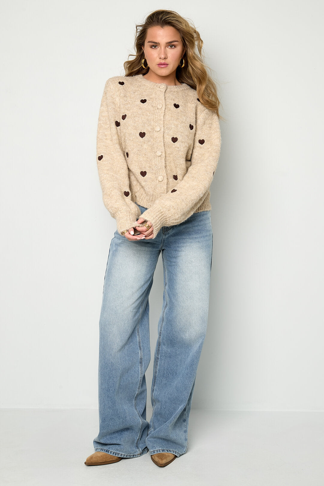 Herzchen-Strickjacke