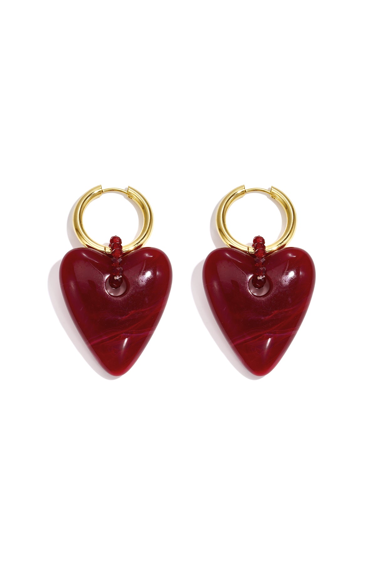 Ohrhänger aus Kunstharz, Herzform, lässig-schlicht, für Damen – Schmuck aus der Serie „Casual Daily“.