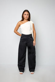 barrel trousers