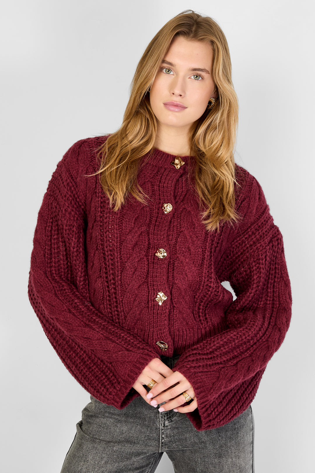 Zopfmuster-Strickjacke