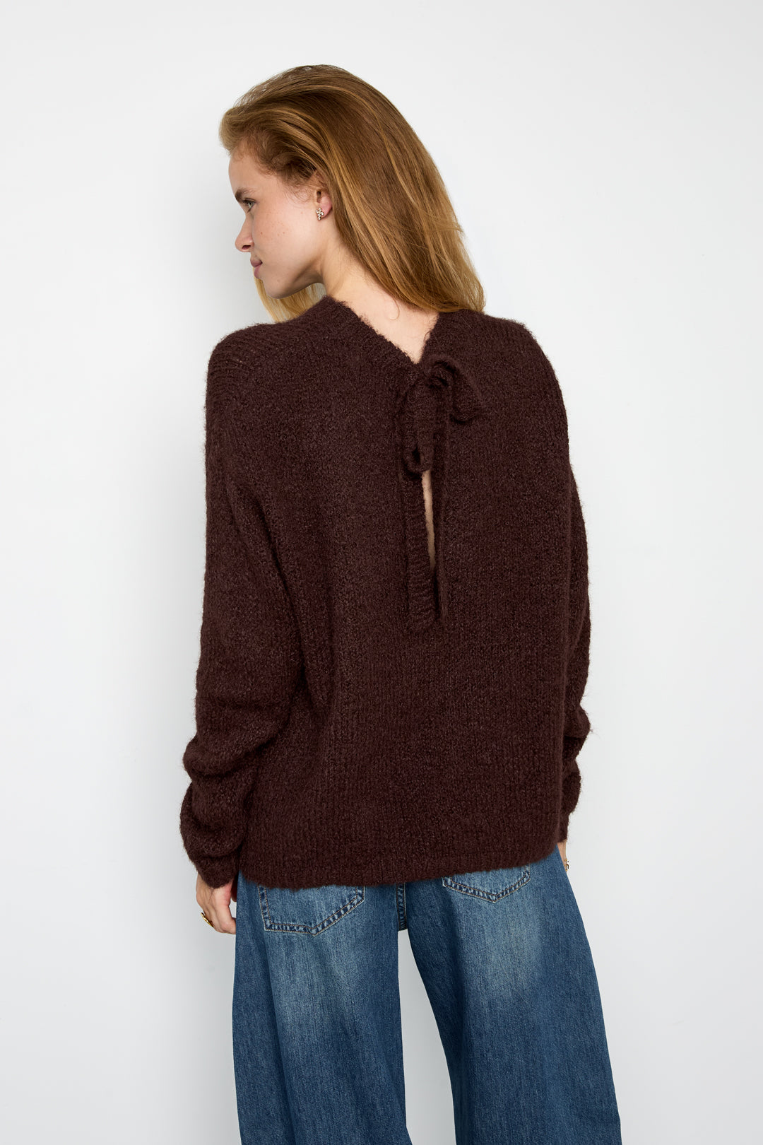 Pullover mit offenem Rücken