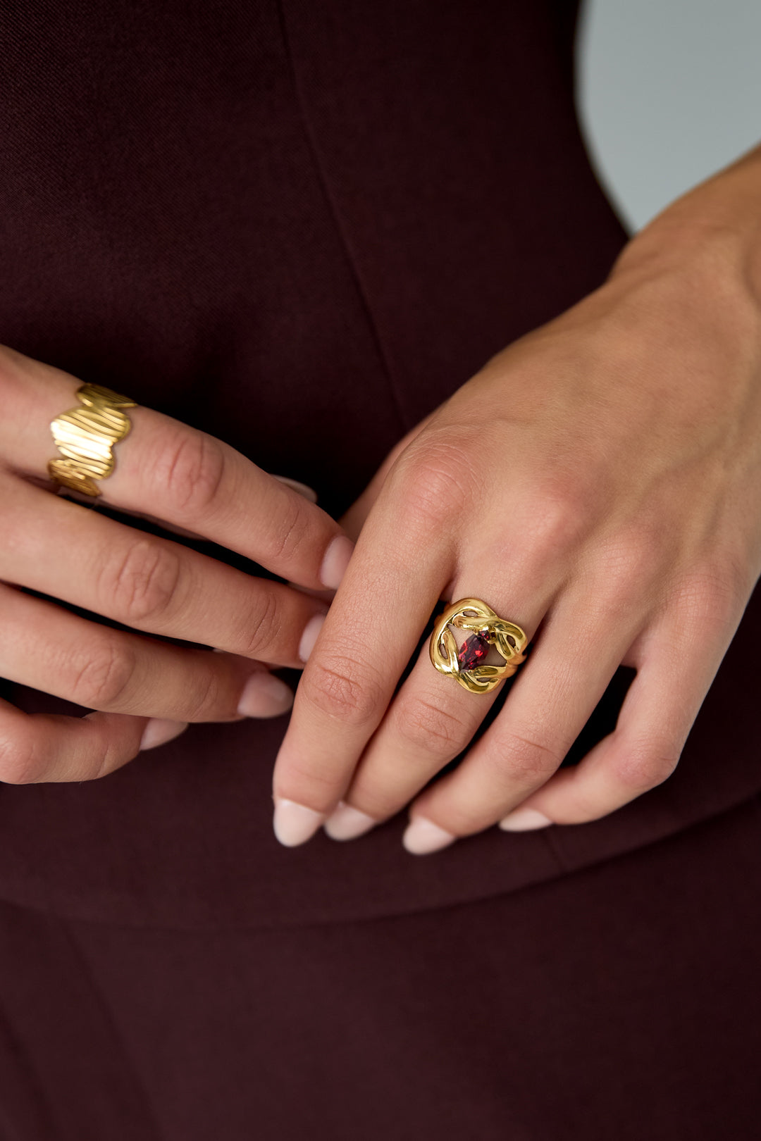 Statement-Ringe aus Edelstahl, unregelmäßige Form, lässig-schlichte Serie, Damenschmuck