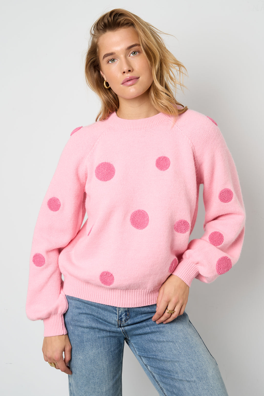 Gepunkteter Pullover