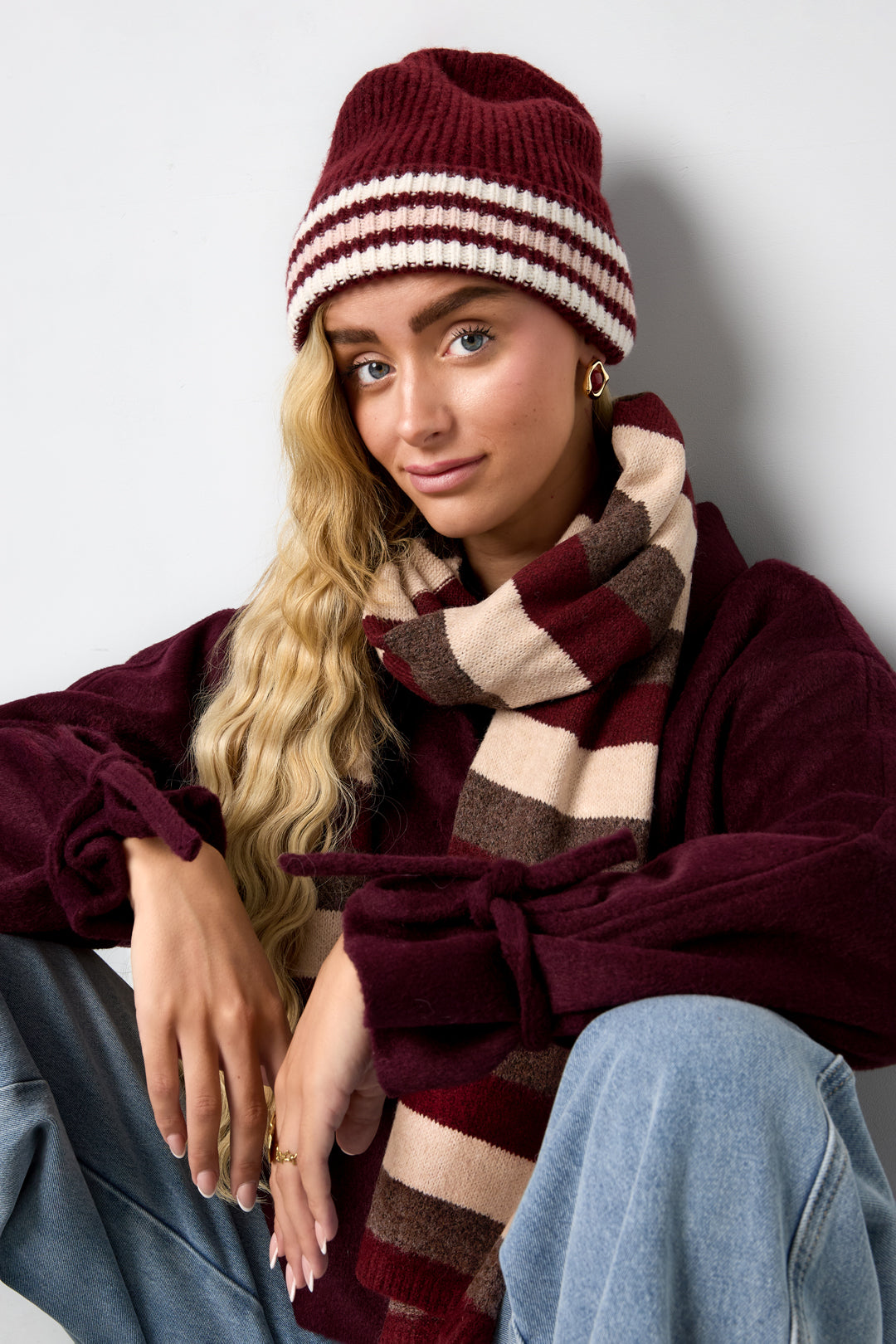 Gestreifte Beanie, lässiges Polyester, Alltagsaccessoire