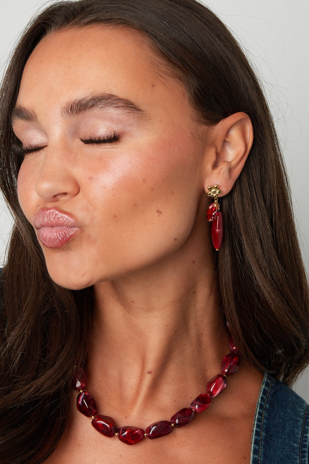 Ohrringe aus Glasperlen, schlichte Modelle der Serie „Alltagsschmuck“, Damenschmuck
