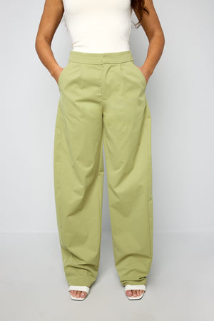 barrel trousers