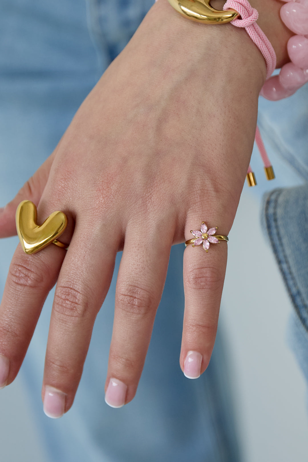Ring mit Strassblume