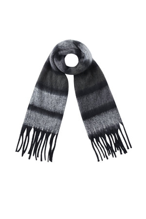 Soft & Stylish Winter Scarf for Women - Stay Warm in Style