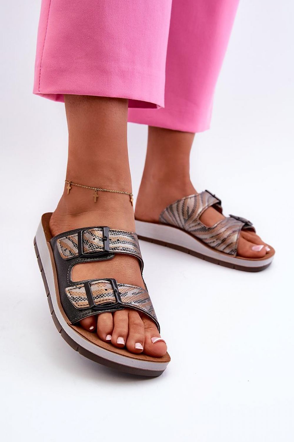  Pantoletten model 198163 Step in style 