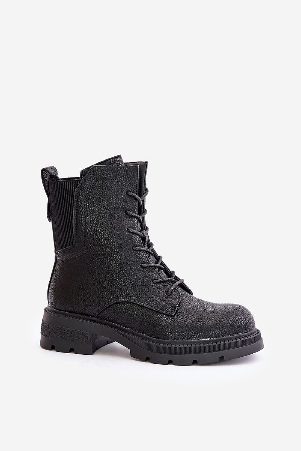  Boot model 202054 Step in style 