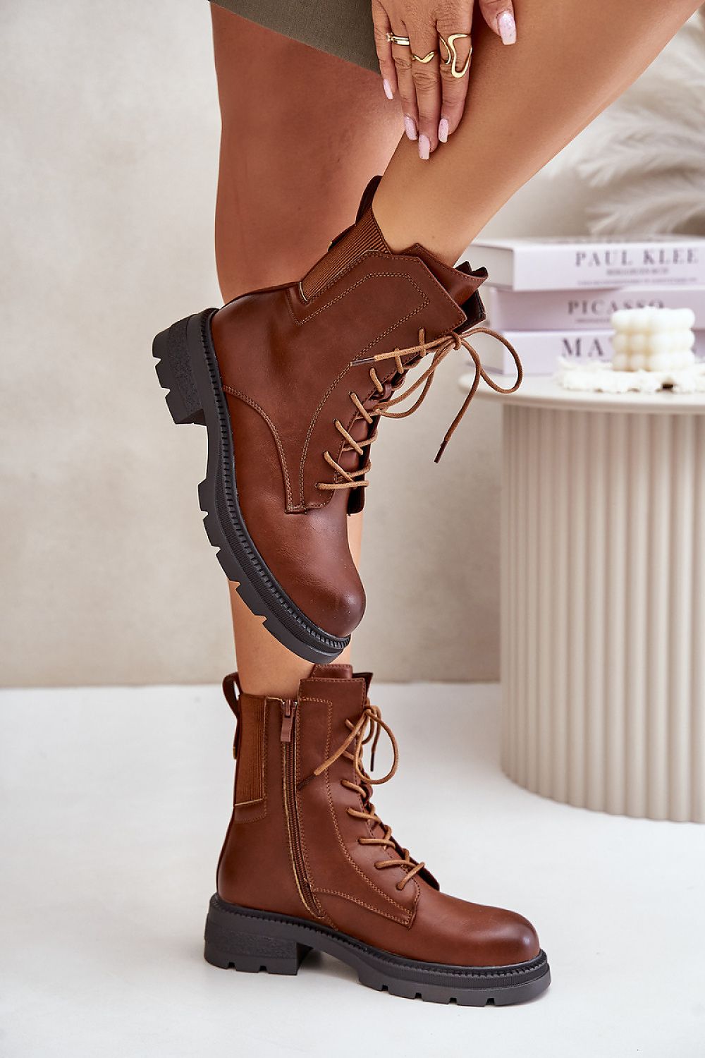  Boot model 202123 Step in style 