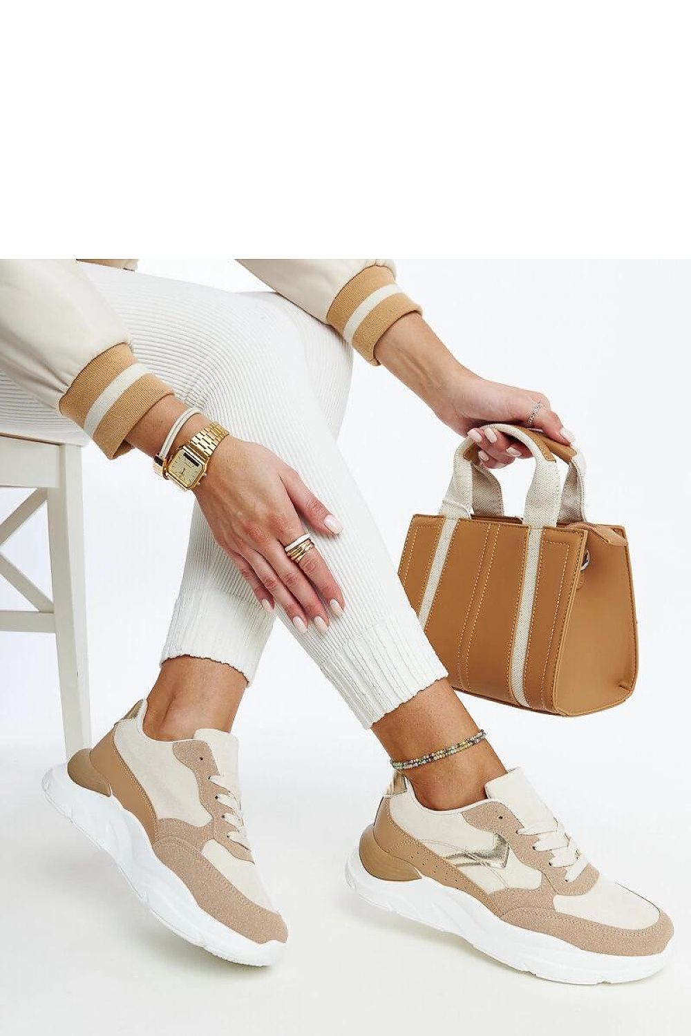  Sportliche Schuhe auf Plattform model 207427 Solea 