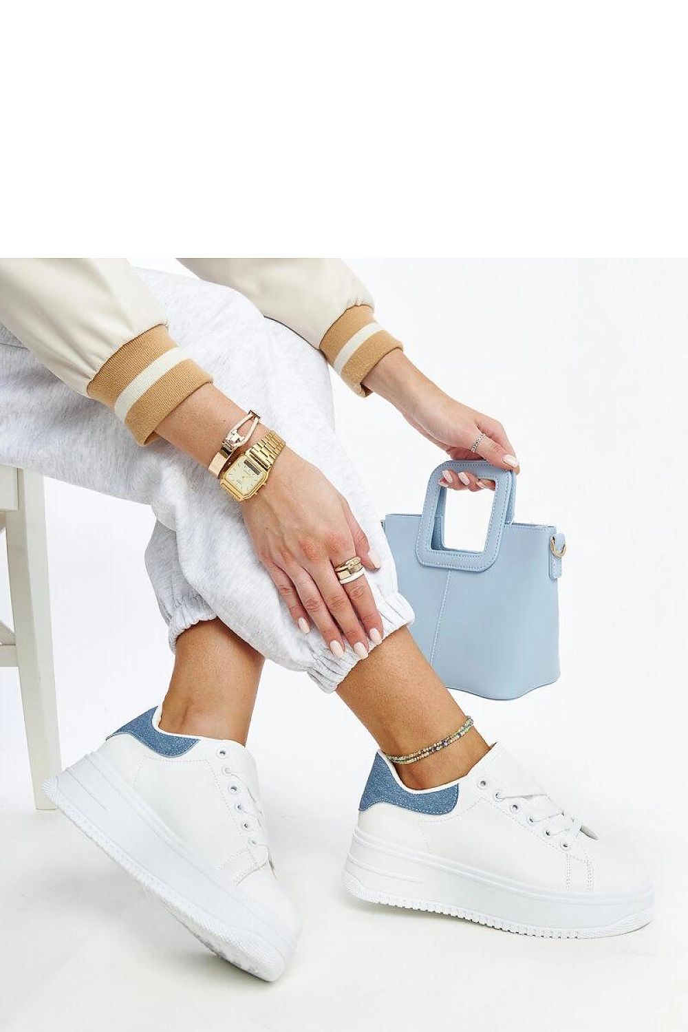  Sportliche Schuhe auf Plattform model 207468 Solea 