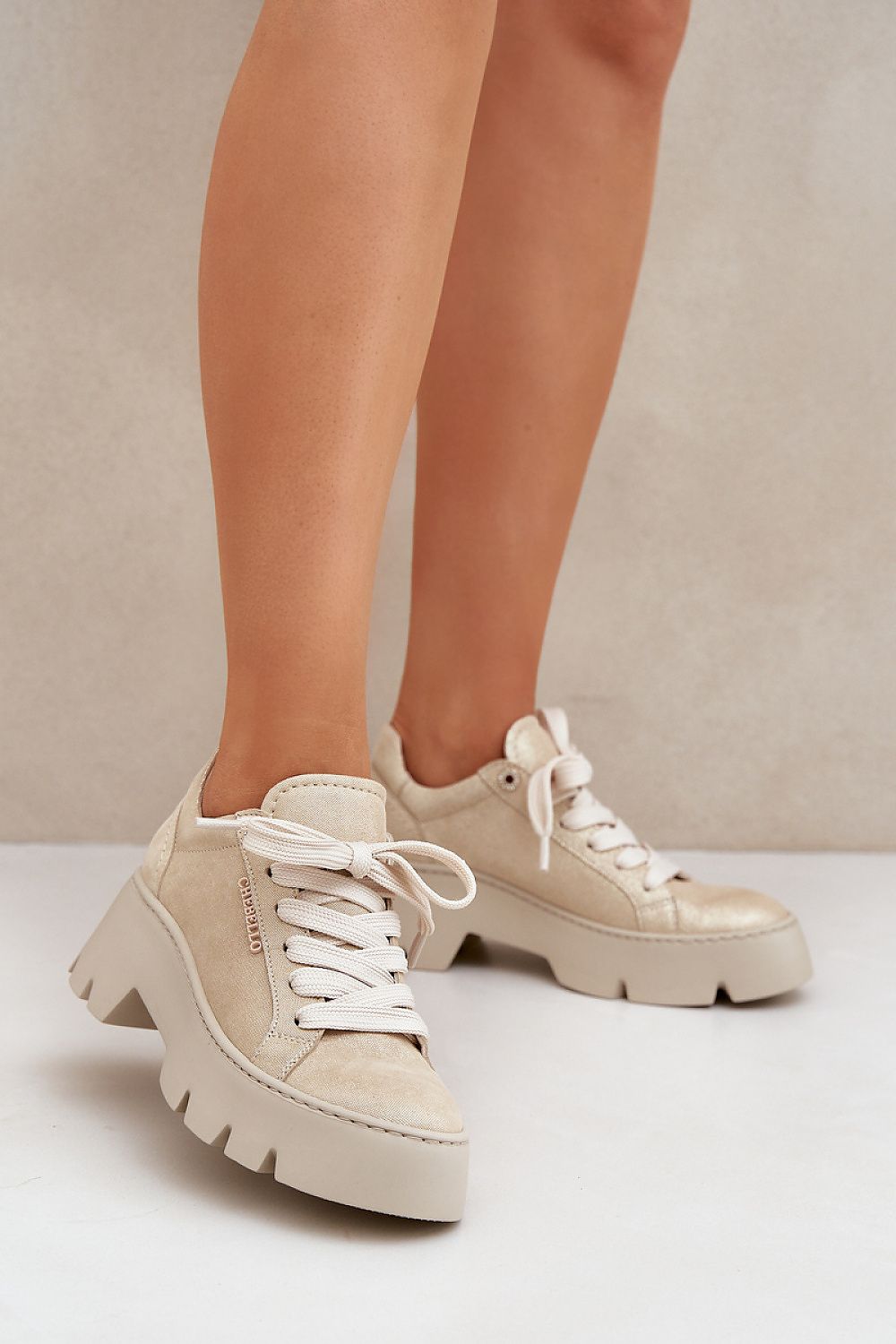  Sportliche Schuhe auf Plattform model 208346 Step in style 