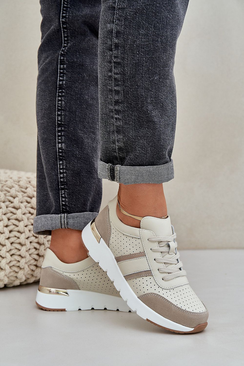  Sportliche Schuhe auf Plattform model 208535 Step in style 