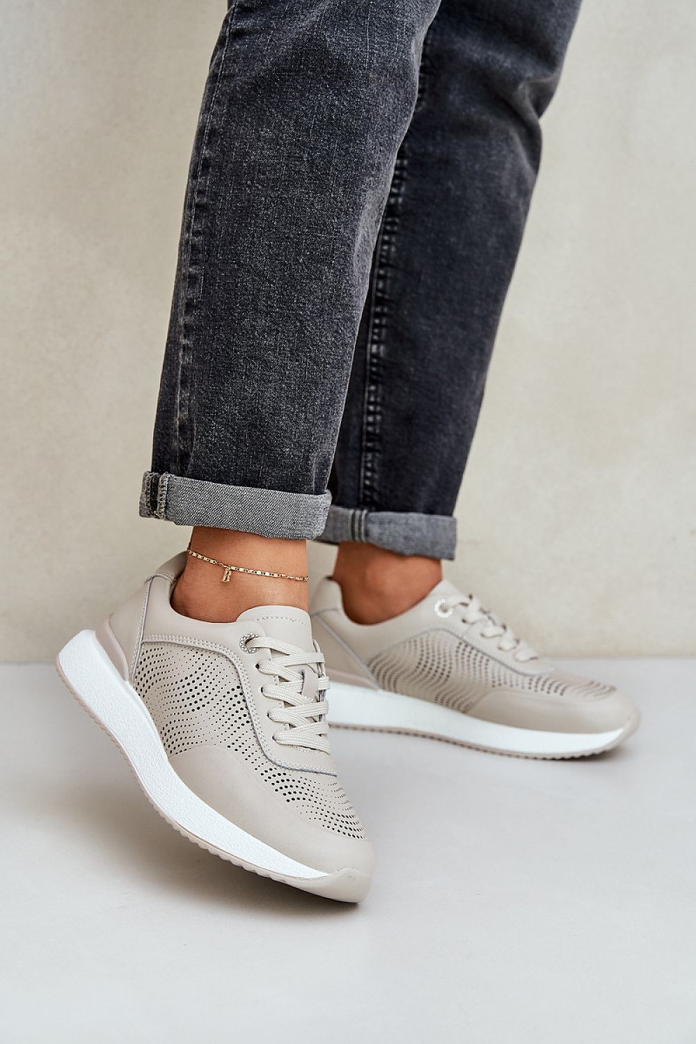  Sportliche Schuhe auf Plattform model 209058 Step in style 