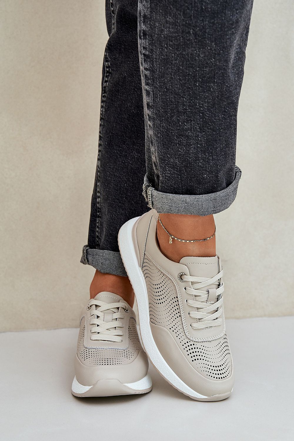  Sportliche Schuhe auf Plattform model 209058 Step in style 