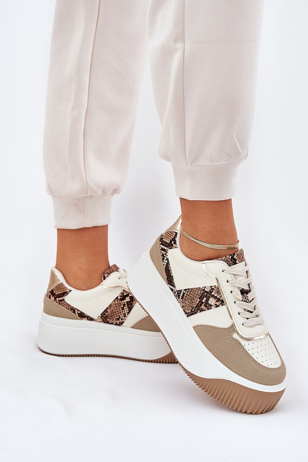  Sportschuhe model 209800 Step in style 