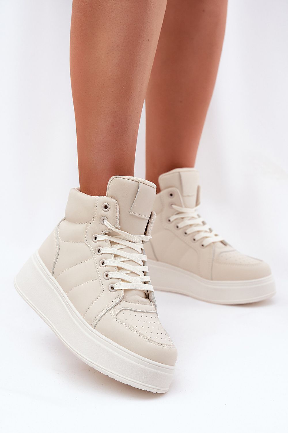  Sportliche Schuhe auf Plattform model 212720 Step in style 