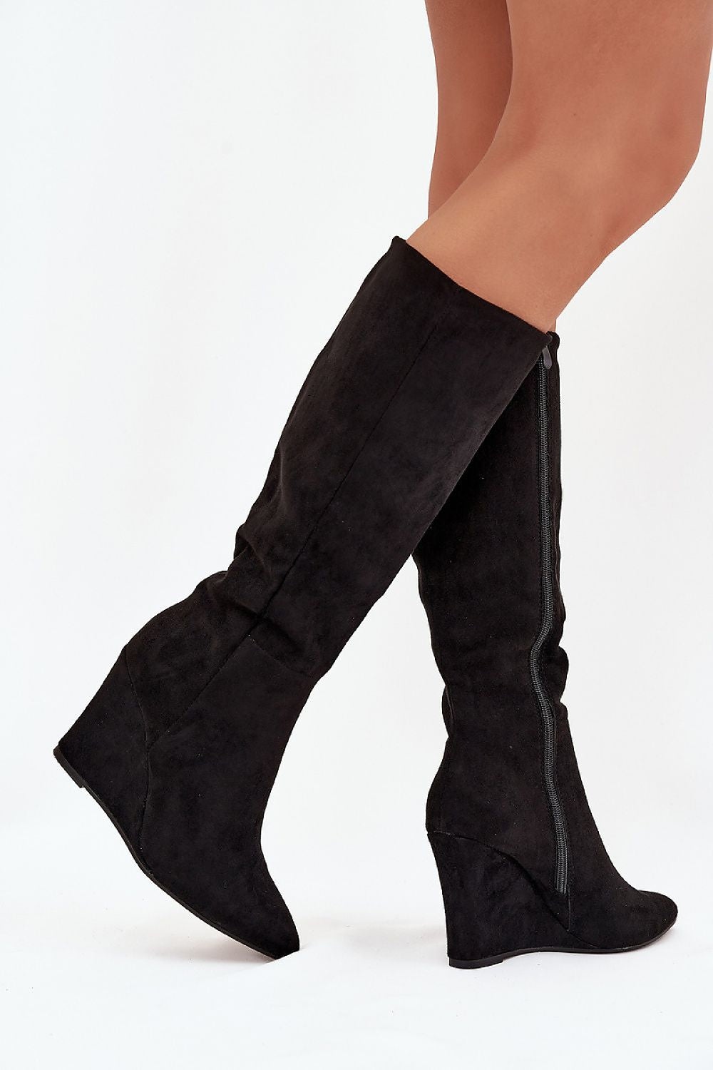 Step in style schwarze kniehohe Plateau-Stiefel mit Reißverschluss in Seitenansicht
