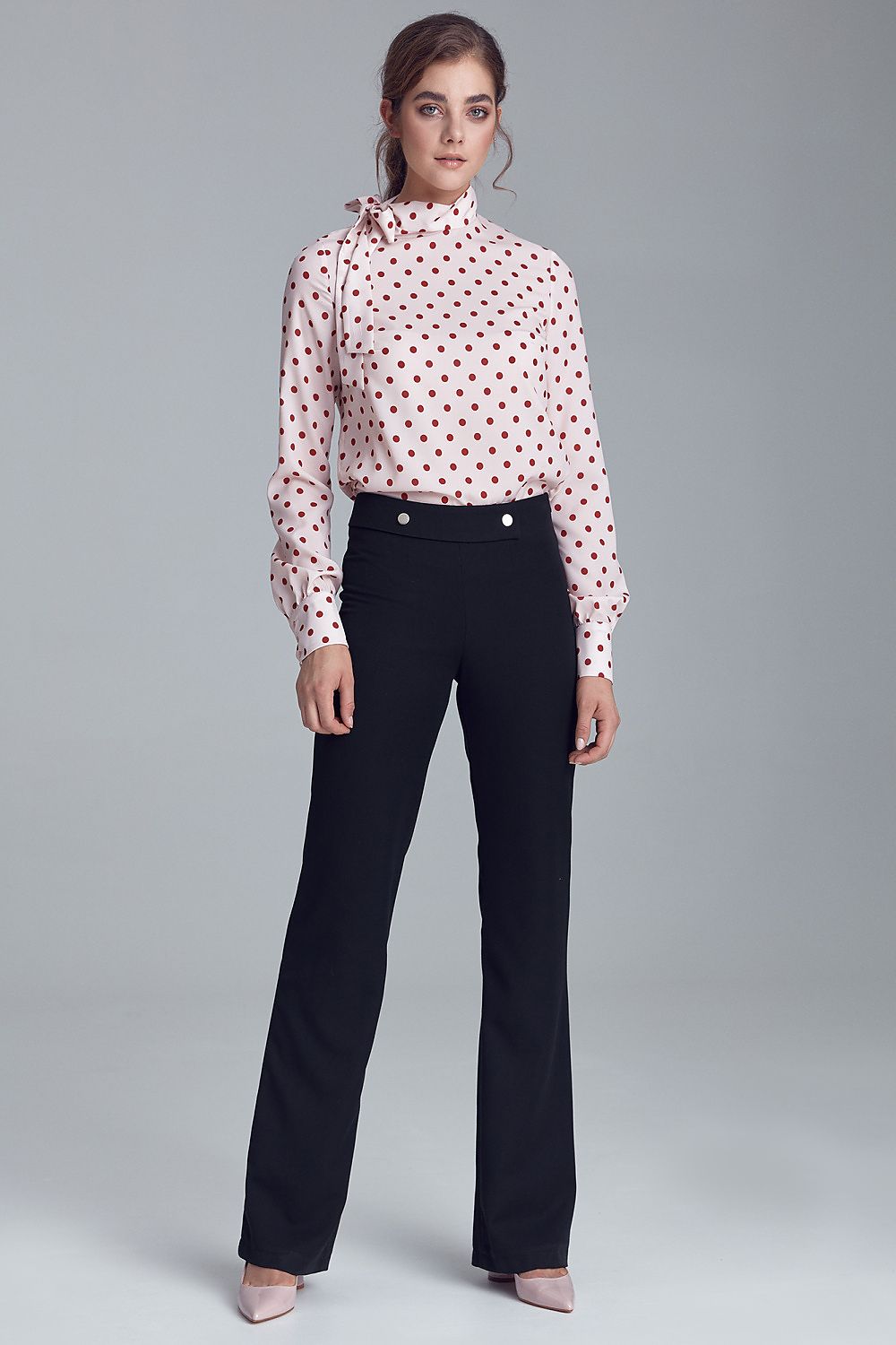  Damen Hose model 216901 Nife 