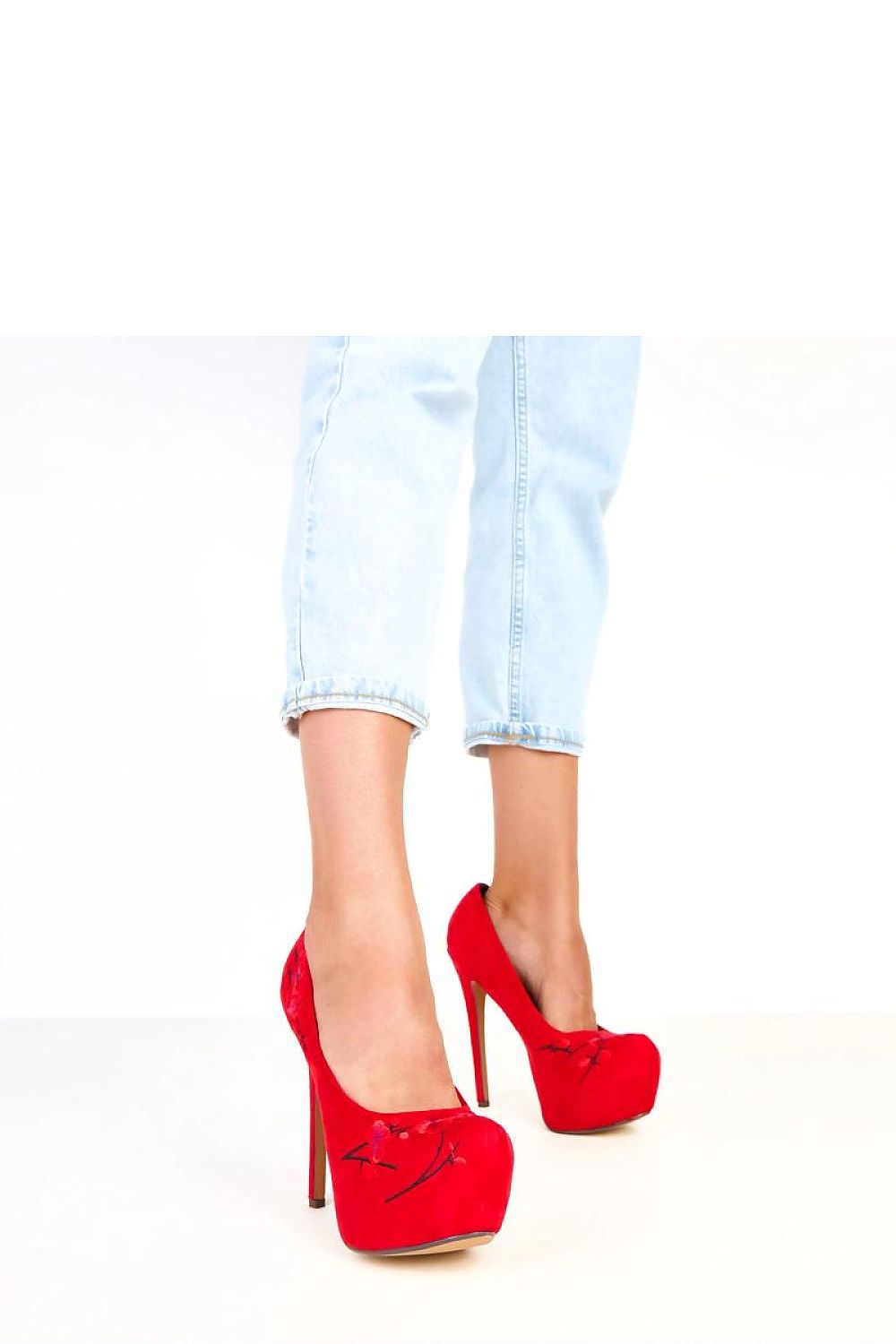 Solea Pumps in Rot mit Blumenstickerei, Vorderansicht