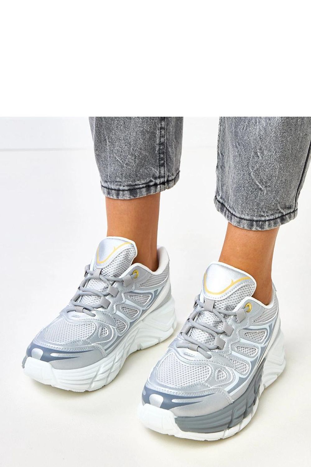  Sportliche Schuhe auf Plattform model 218129 Solea 