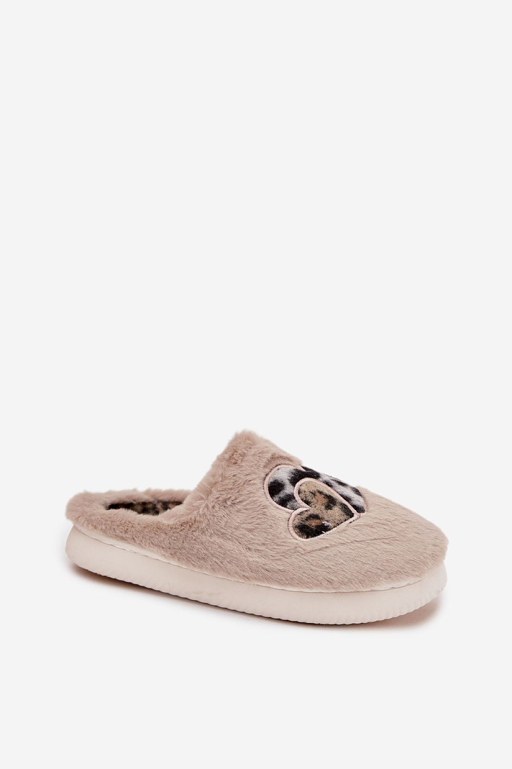 Step in style Pantolette beige mit Herzmotiv, Seitenansicht
