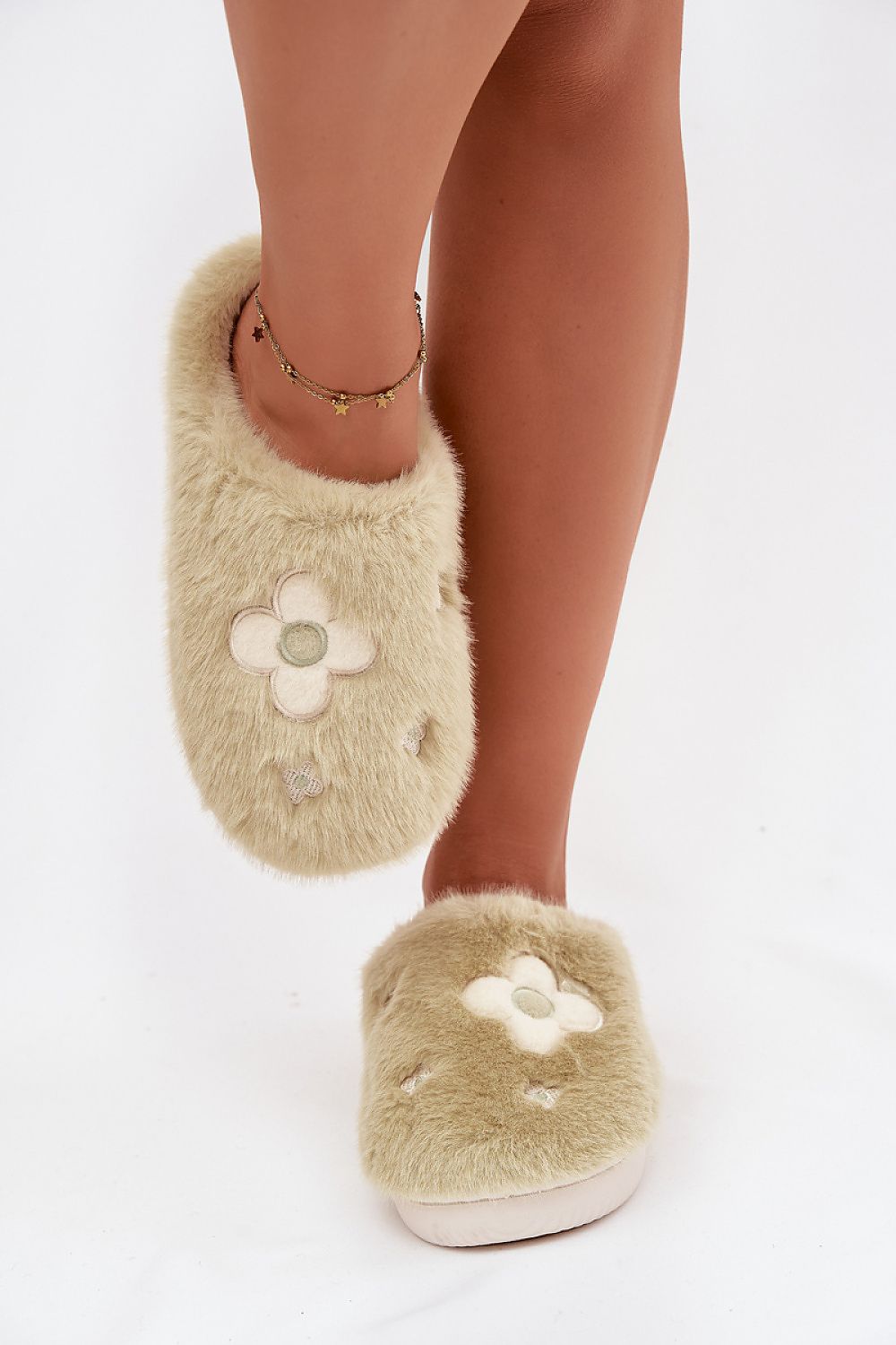 Step in style Pantolette beige mit Blumenmuster, Vorderansicht