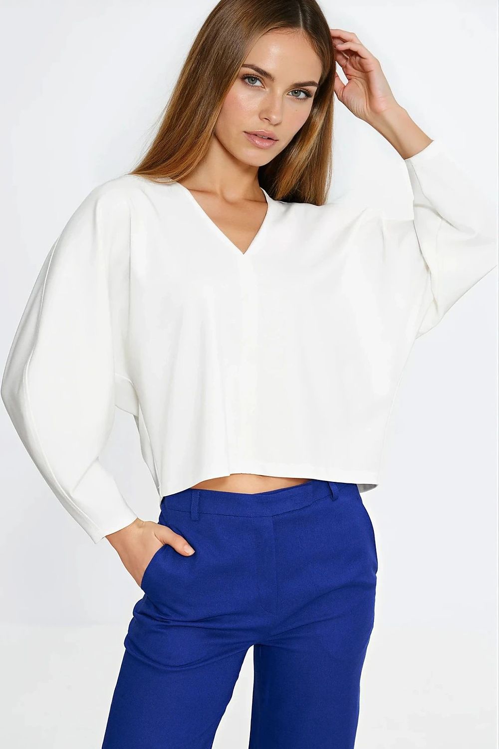  Bluse model 221718 Nife 