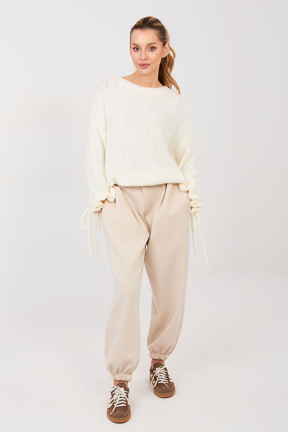  Sportanzug Hosen model 223752 Italy Moda 