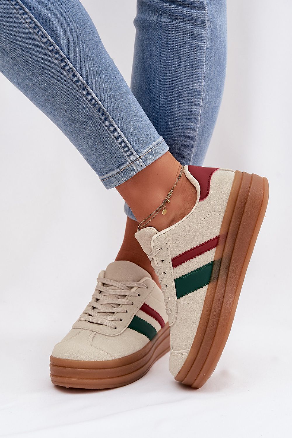  Sportliche Schuhe auf Plattform model 224419 Step in style 