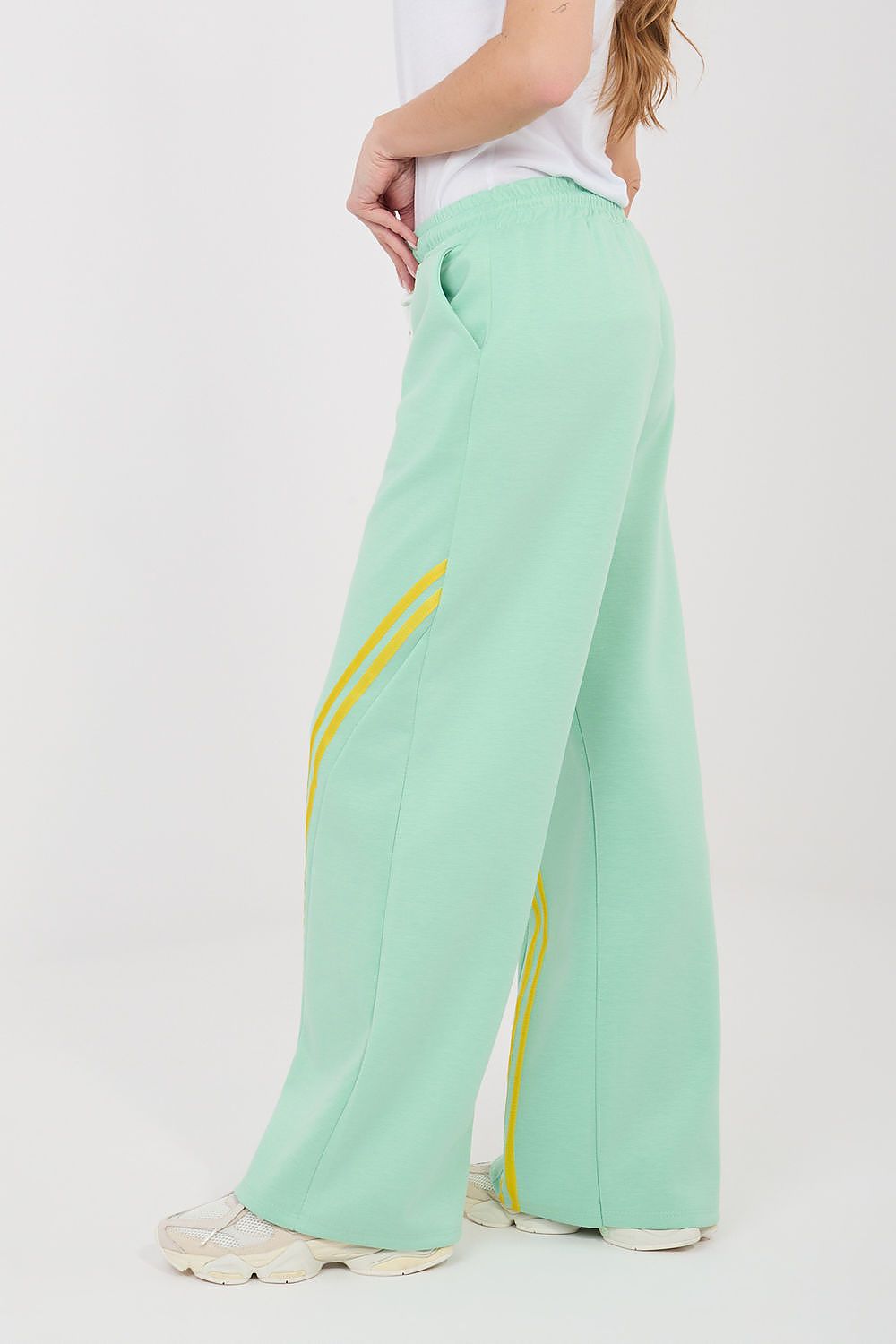  Sportanzug Hosen model 225416 Rue Paris 