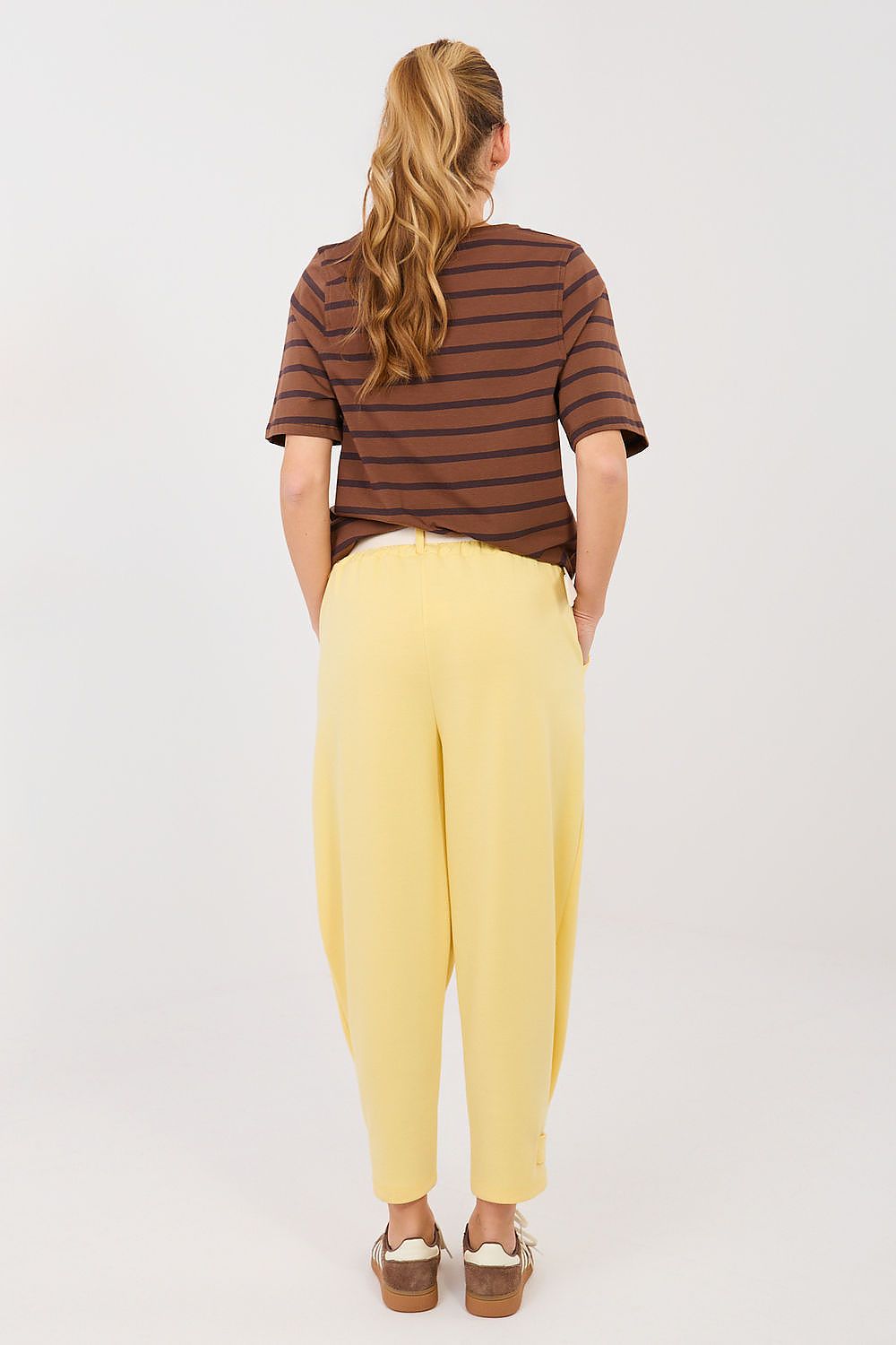  Sportanzug Hosen model 225524 Italy Moda 