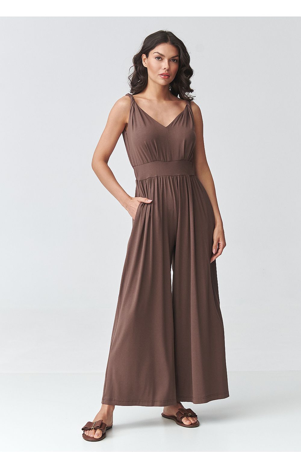  Overall model 225658 Makadamia 