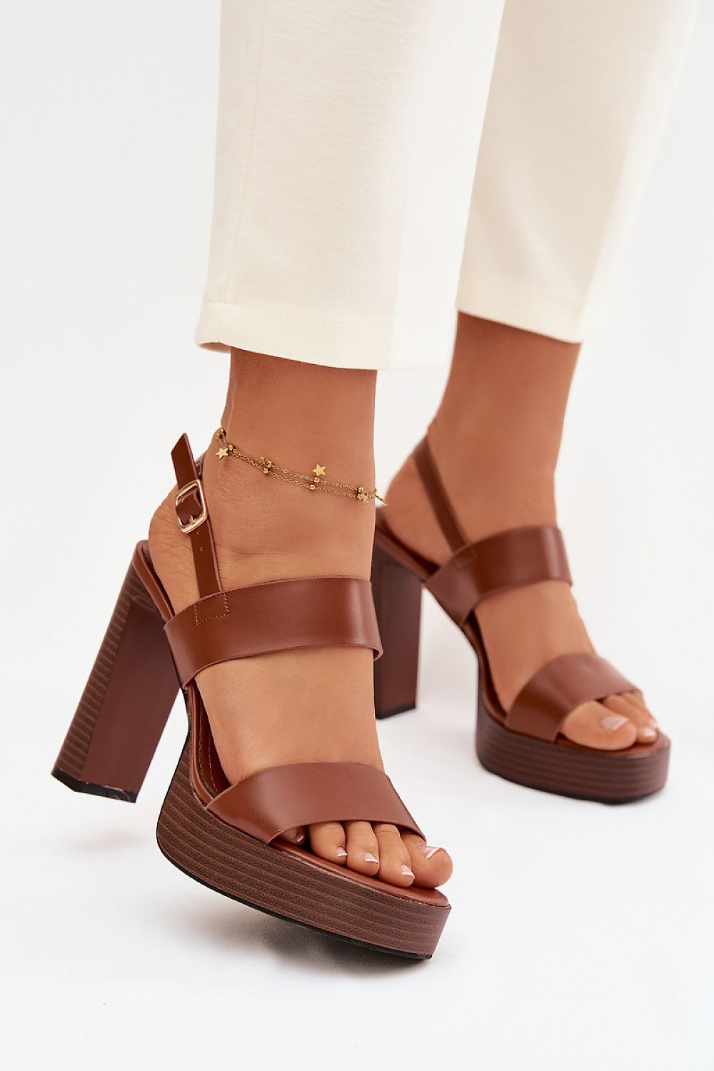  Sandalen mit Absatz model 226114 Step in style 