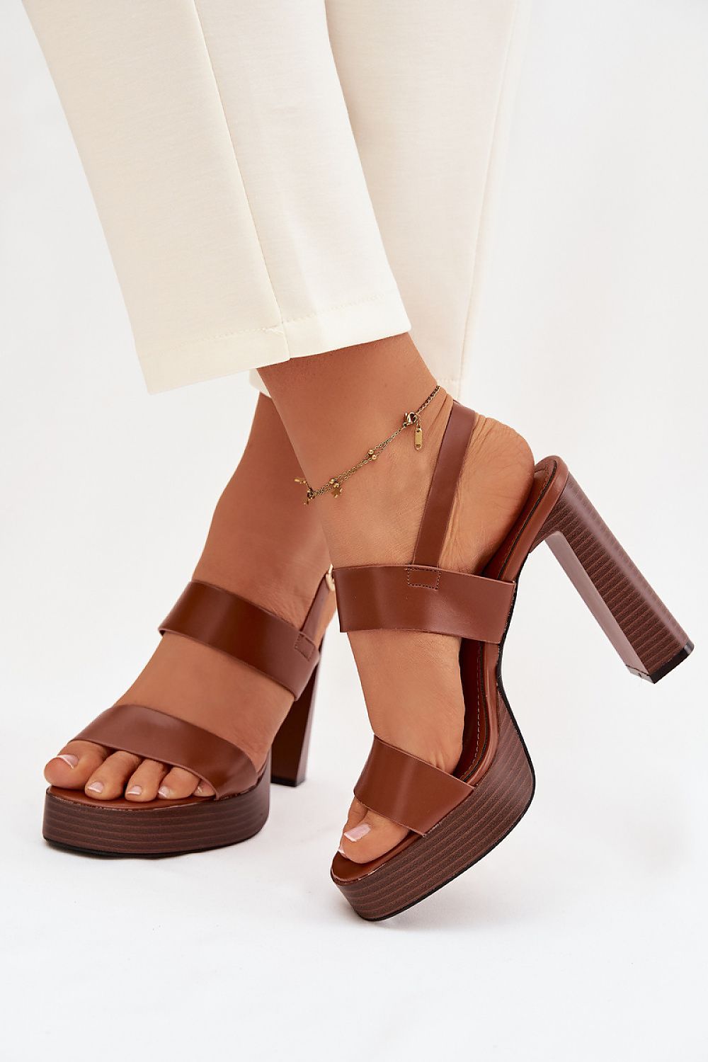  Sandalen mit Absatz model 226114 Step in style 