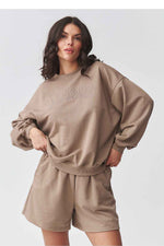 Damen Oversize-Trainingsanzug-Set mit Stickerei – Sweatshirt & Shorts