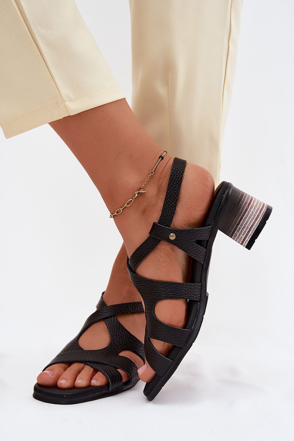  Sandalen mit Absatz model 227909 Step in style 