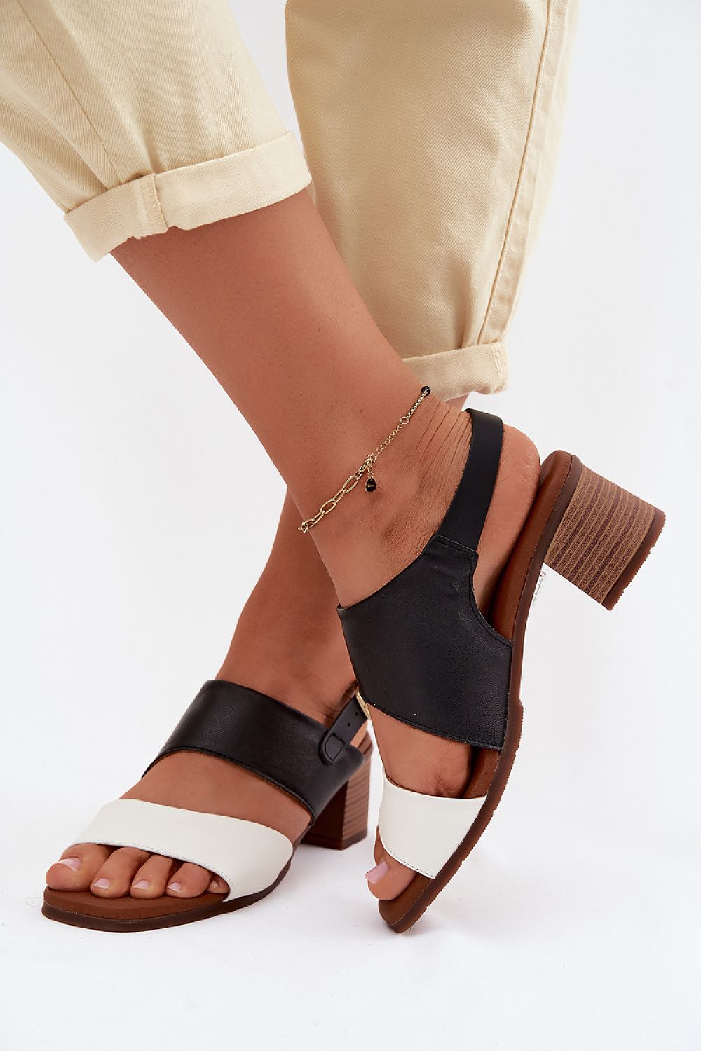  Sandalen mit Absatz model 227912 Step in style 
