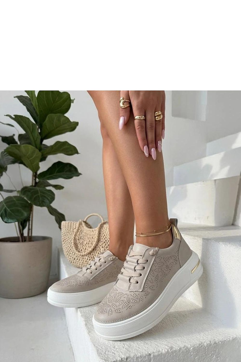  Sportliche Schuhe auf Plattform model 228210 Solea 